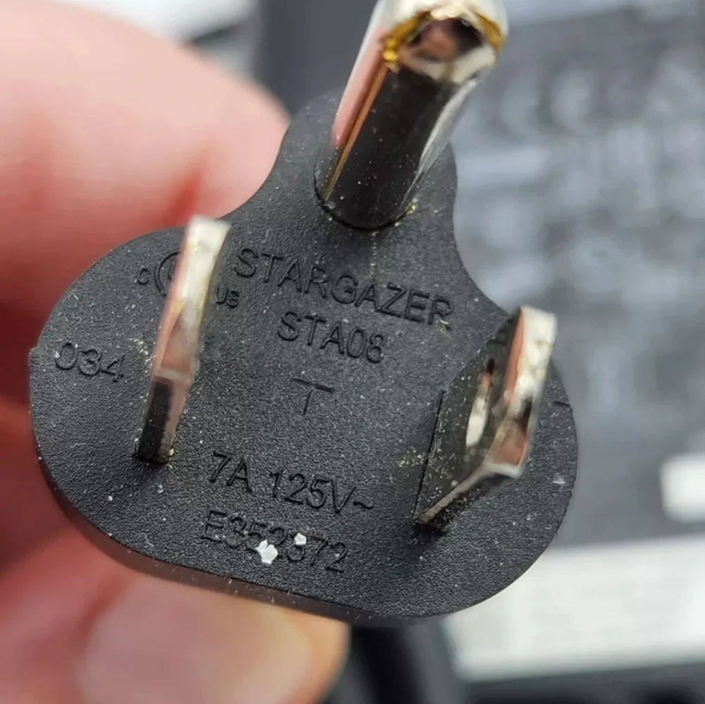 DELL 65w AC adapter